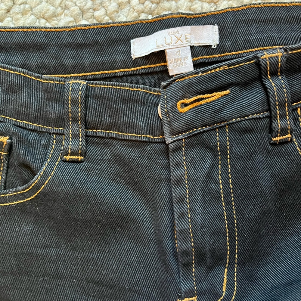 Darknskinny blue jeans